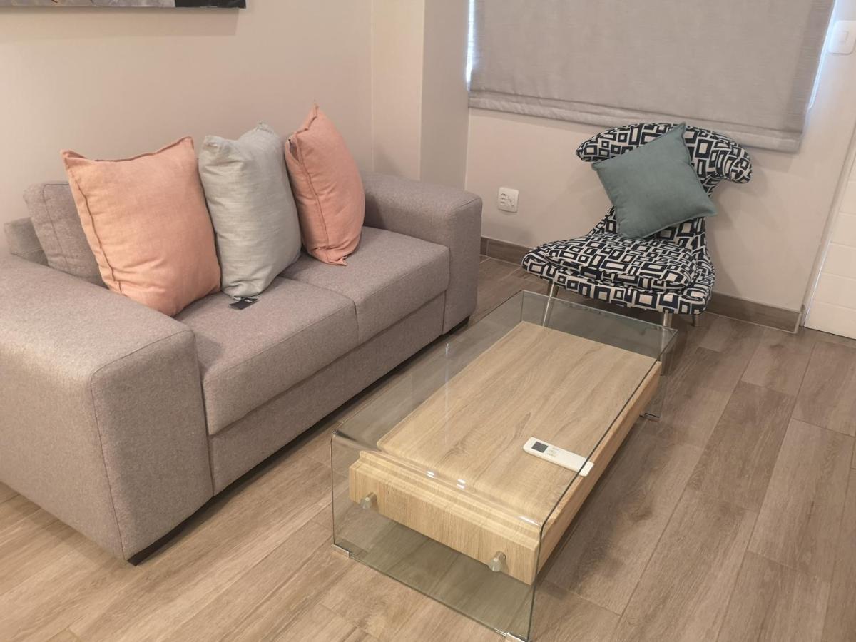 The Regency - Cosy Private Hotel Apartment - Unit 219 Pretoria-Noord Extérieur photo